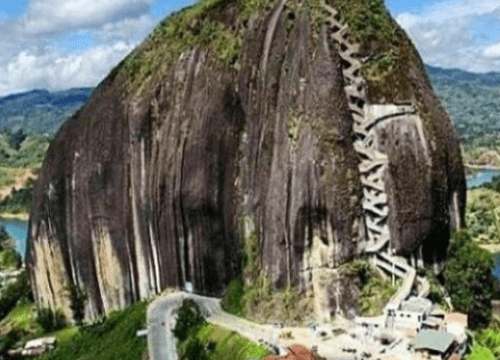 La Piedra del Peñol: un destino turístico imperdible en Colombia