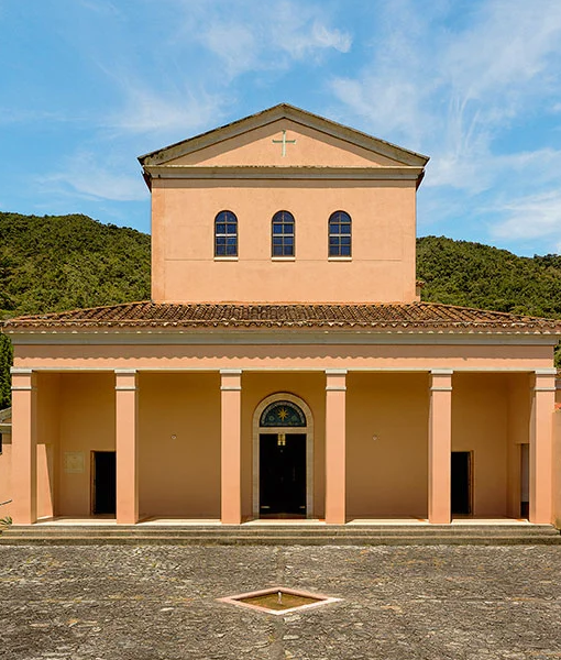 El Monasterio de Guatapé: un oasis de paz y espiritualidad en Colombia